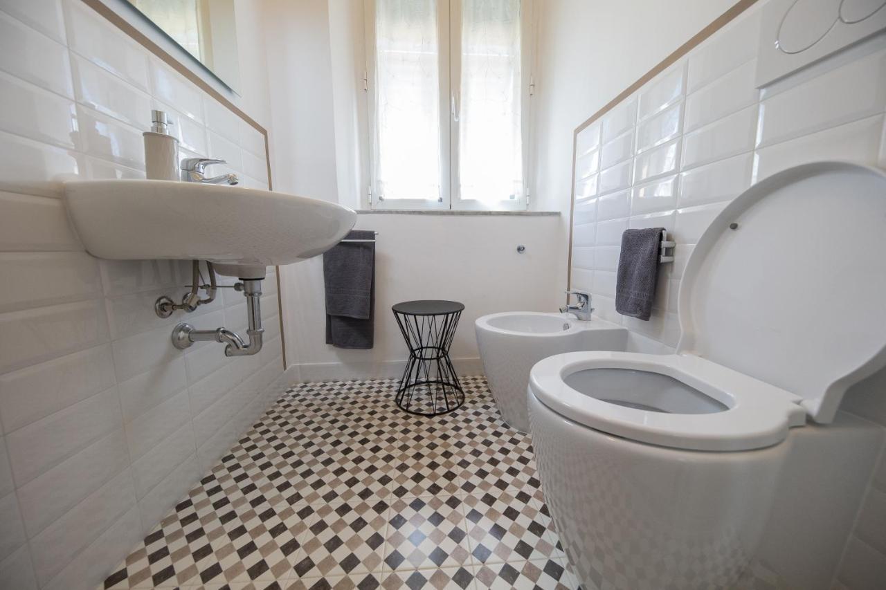 B&B In Acquaviva Livorno Exteriör bild