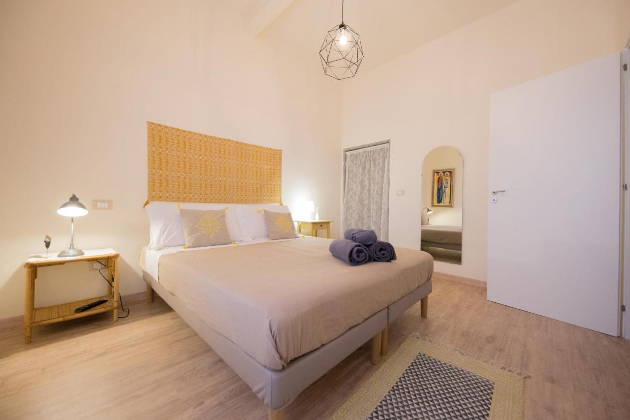 B&B In Acquaviva Livorno Exteriör bild